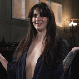 Violet Ren en 'Kink' Una pelea limpia y buena (Miniatura 16)