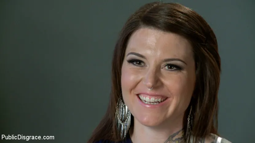 Vivienne Del Rio in 'All Girl Public Disgrace' from 'Kink' (Photo 6) Kink 'All Girl Public Disgrace' starring Vivienne Del Rio (Photo 6)