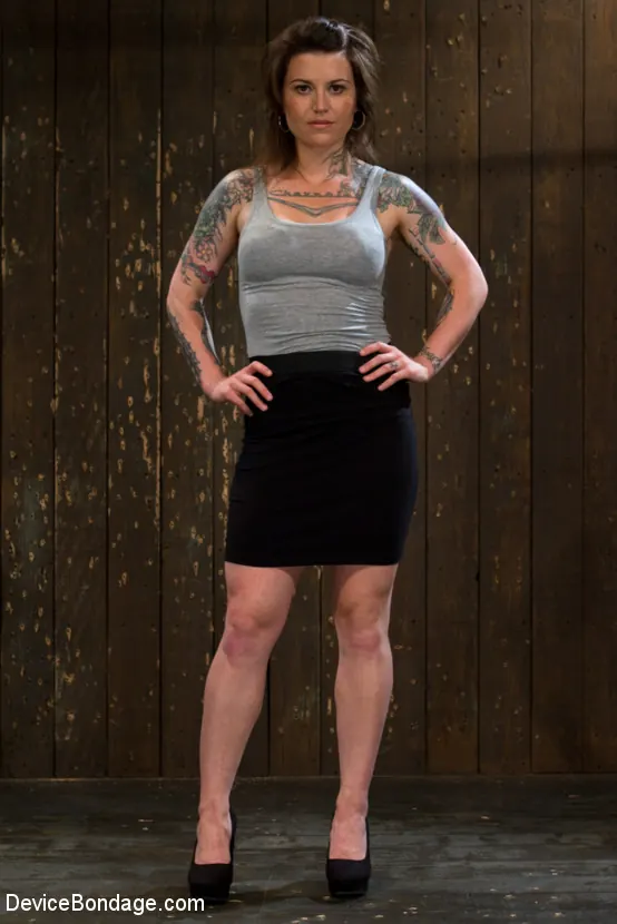 Vivienne Del Rio in 'Your Girl Can't Do This' from 'Kink' (Photo 8) Kink 'Your Girl Can't Do This' starring Vivienne Del Rio (Photo 8)