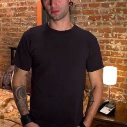 Vyxen Steel に 'Kink' ホラー娼婦の暴力の夢が実現！ (サムネイル 1)