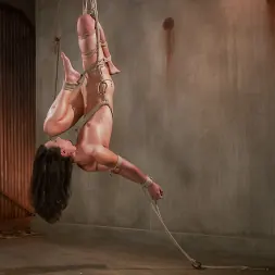 Wenona に 'Kink' ボンテージ伝説を破壊する (サムネイル 11)