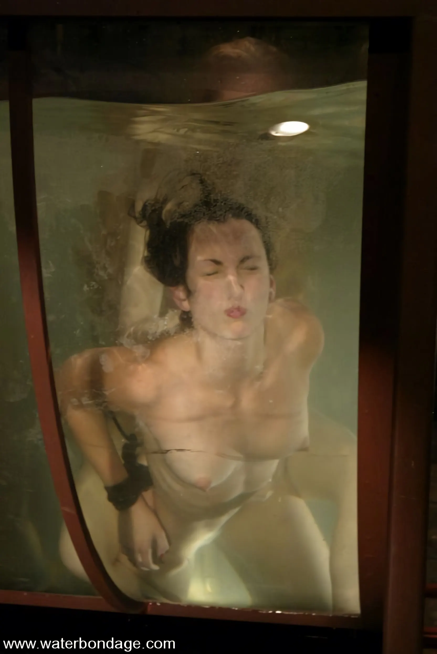 Kink 'Wenona' starring Wenona (Photo 13)