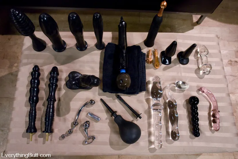 Kink 'Anal Auditions 1: Please be my first anal experience...' starring Winter Sky (Photo 1)