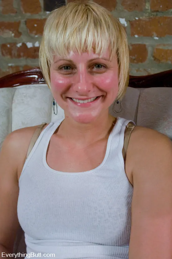 Kink 'Ass worship for pledge night....' starring Winter Sky (Photo 1)