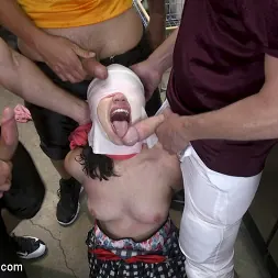 Yhivi に 'Kink' スピードクイーンは、洗濯機でファックしてしまいます！ (サムネイル 5)