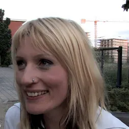 Zenza Raggi in The Zipper (Photo 8) Zenza Raggi in 'Kink' The Zipper (Thumbnail 8)