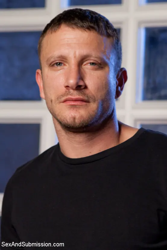 Kink 'Bondage anal gráfico' protagonizando Ziggy Star (foto 3)