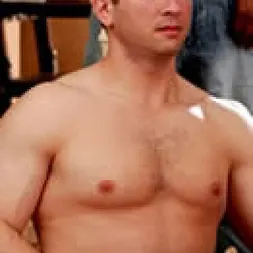 Zoey Monroe en La sumisión de Zoey Monroe (foto 17) Zoey Monroe en 'Kink' La sumisión de Zoey Monroe (Miniatura 17)