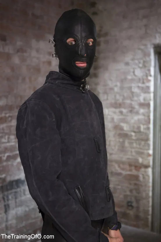 Kink 'Evaluación de Zoey, primer día' protagonizando Zoey Monroe (foto 16)